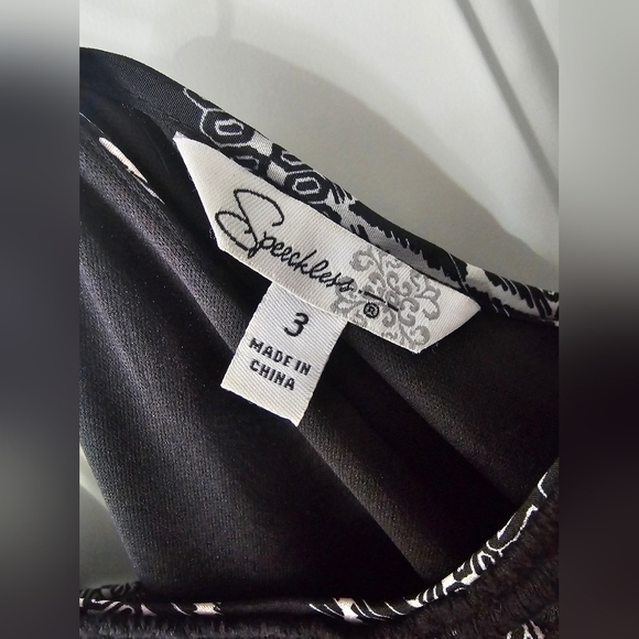 Woman's Speechless dress - Picture 3 of 4